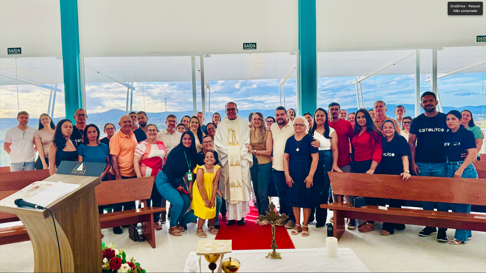 Capela lotada marca missa emocionante no Memorial Colinas com o Padre Kleber Farias