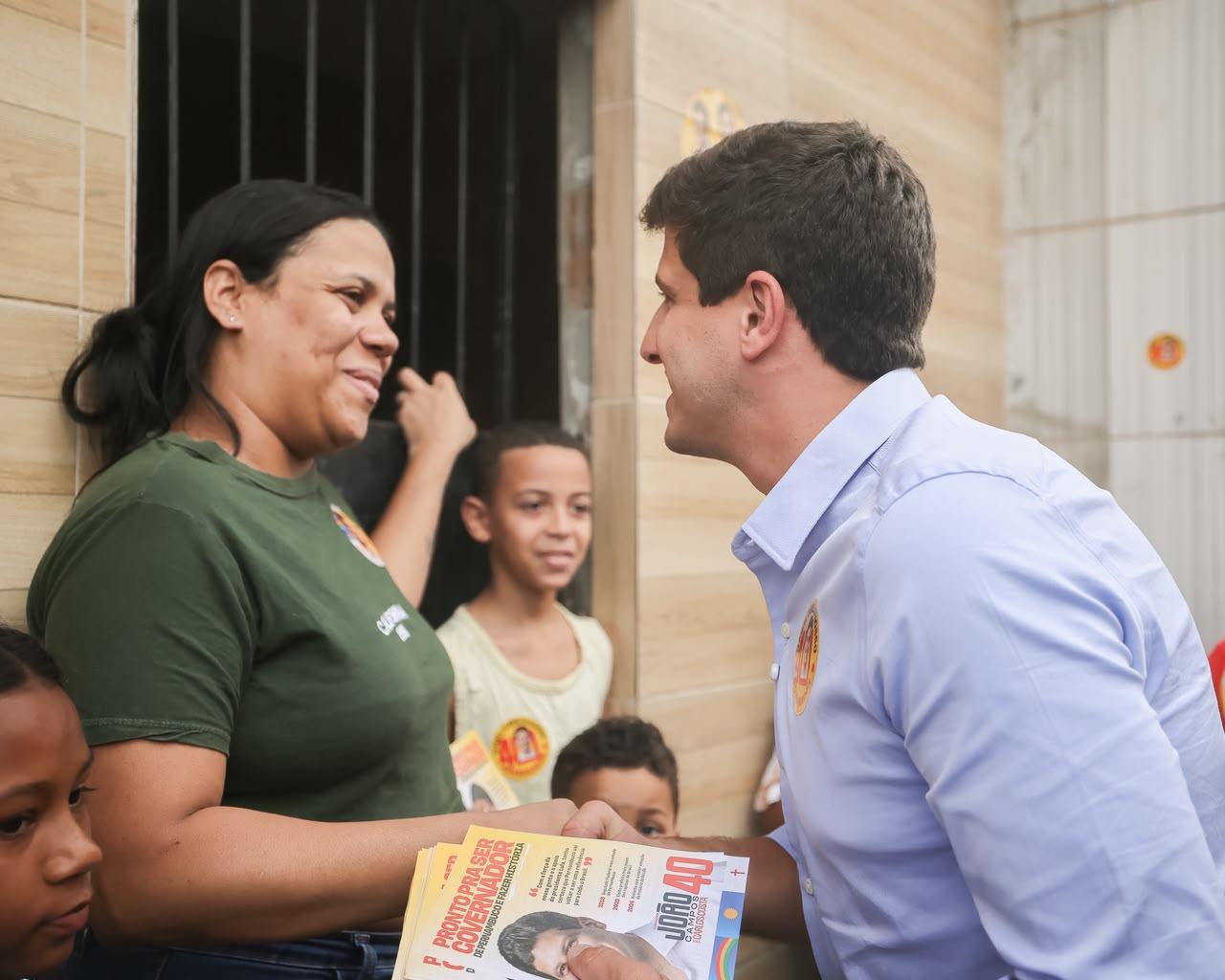João Campos promete pavimentação, drenagem e saneamento de mais de mil ruas na Região Metropolitana